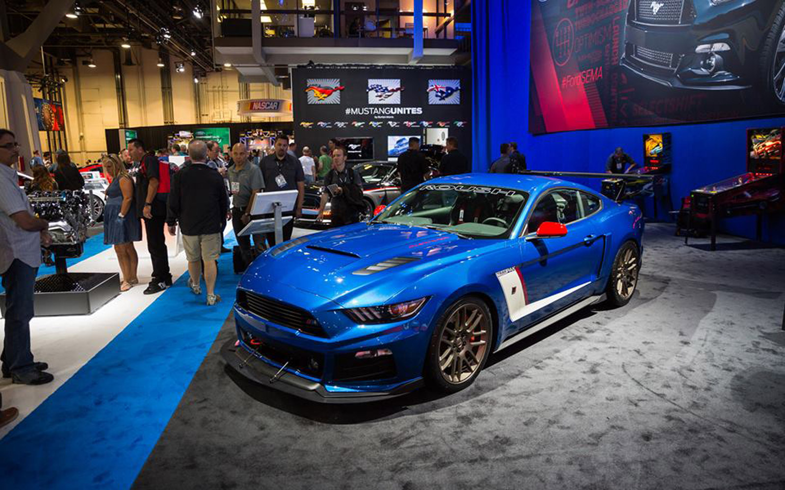 2015-roush-rs3-mustang-trakpak-2014-sema-show_100489226_h
